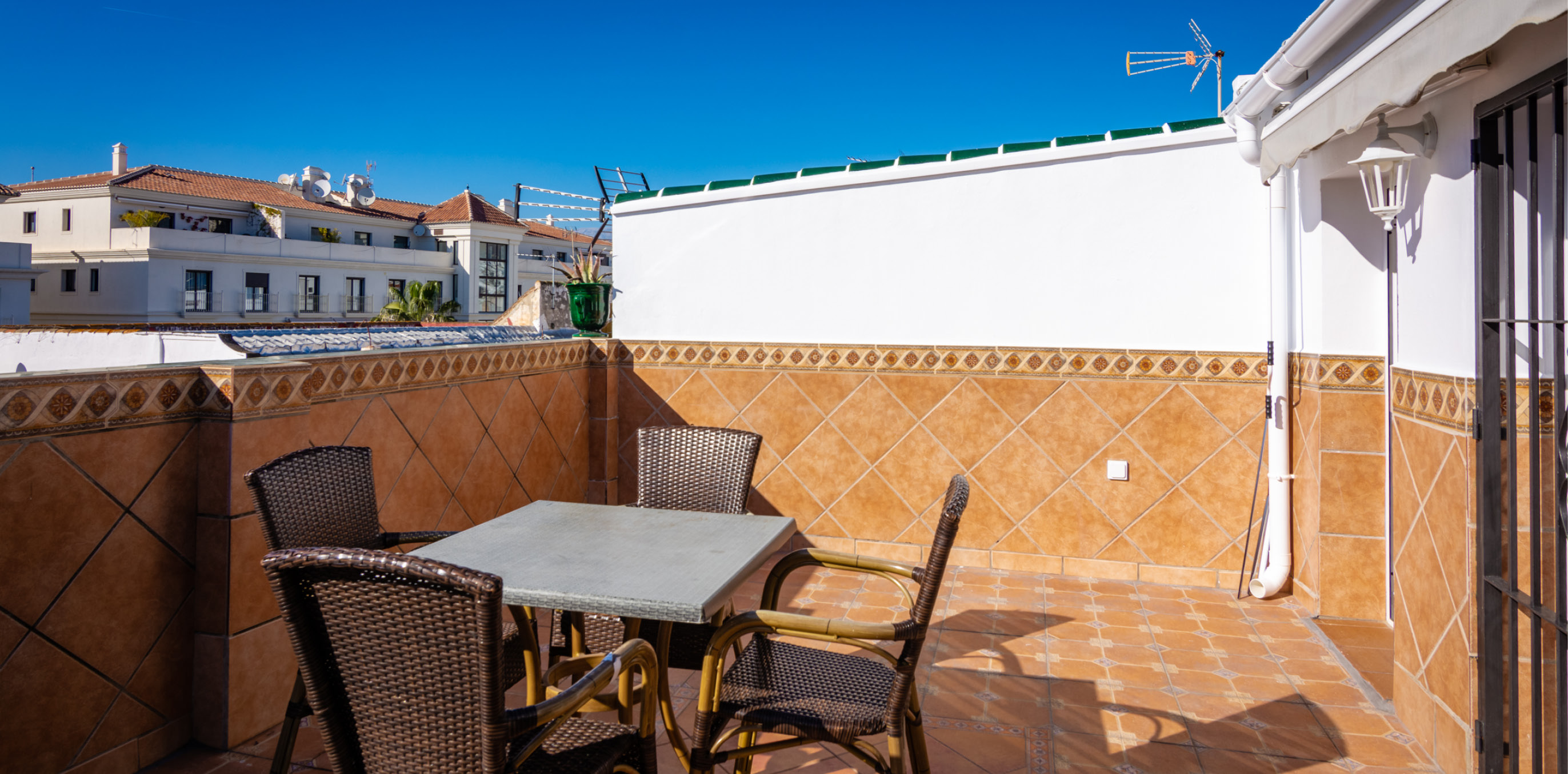 luna de nerja hostal private room